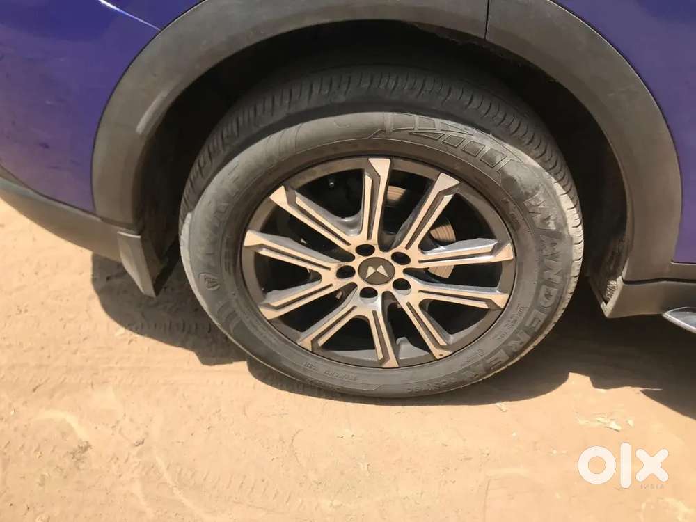 Mahindra Xuv700 2021 Diesel Well Maintained Car Body To Body Original