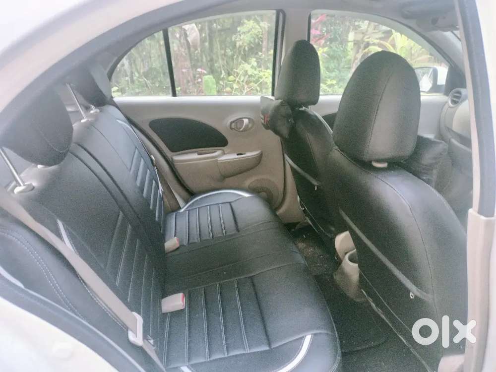 Good Condition Full Option Vehicle Getting Good Mileage