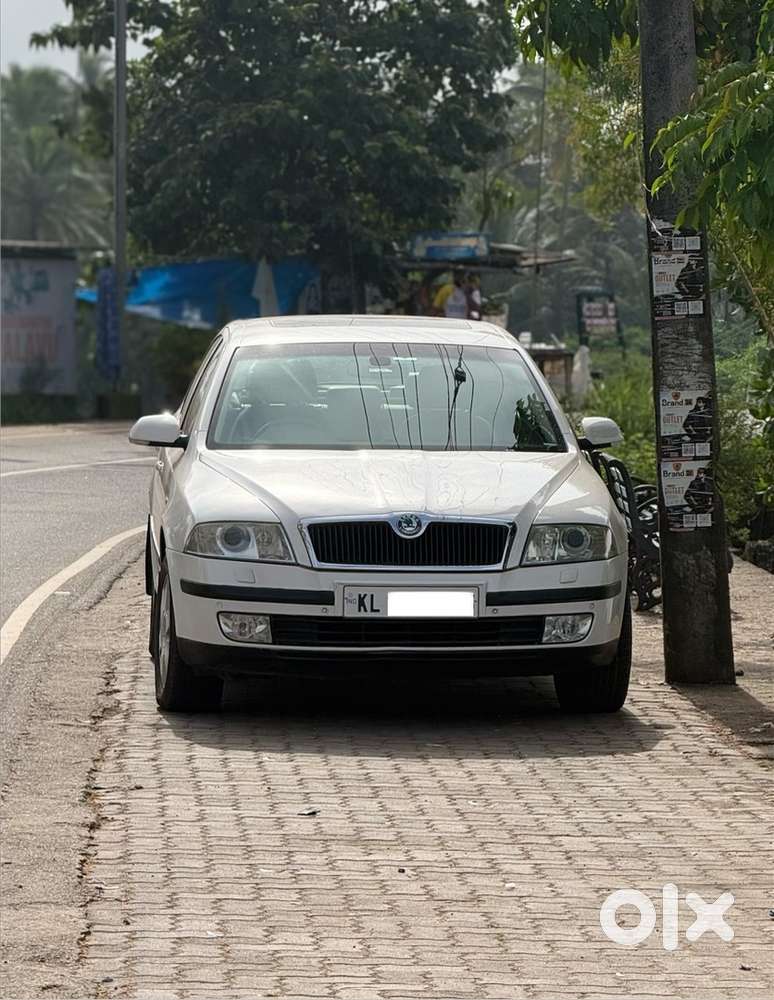 Skoda Laura L&k 2006
