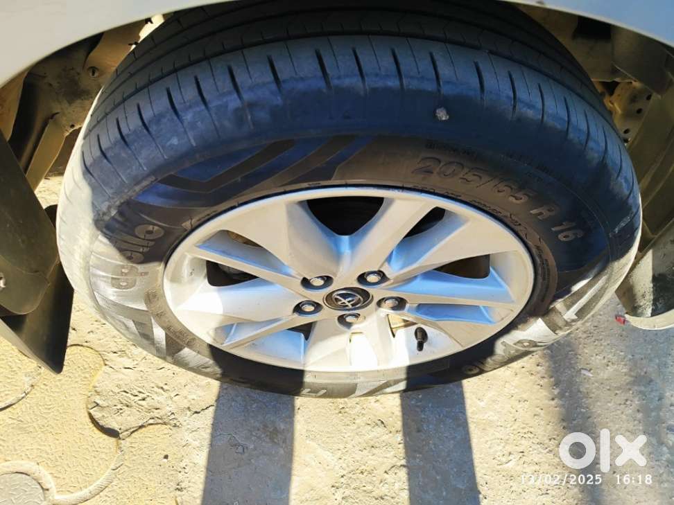 Toyota Innova Crysta