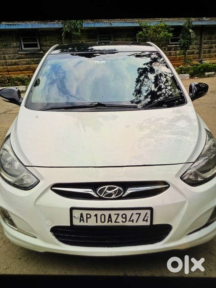 Hyundai Fluidic Verna 2012