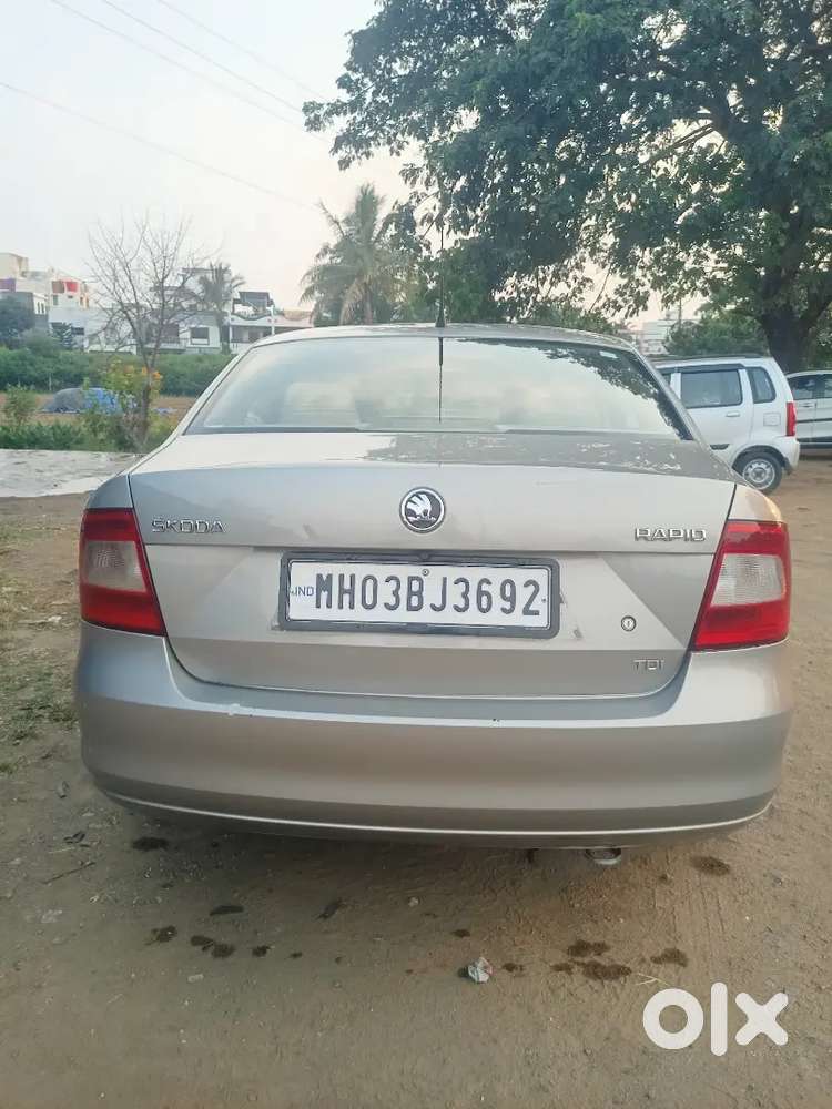 Skoda Rapid Ambition 2013 Diesel Manual