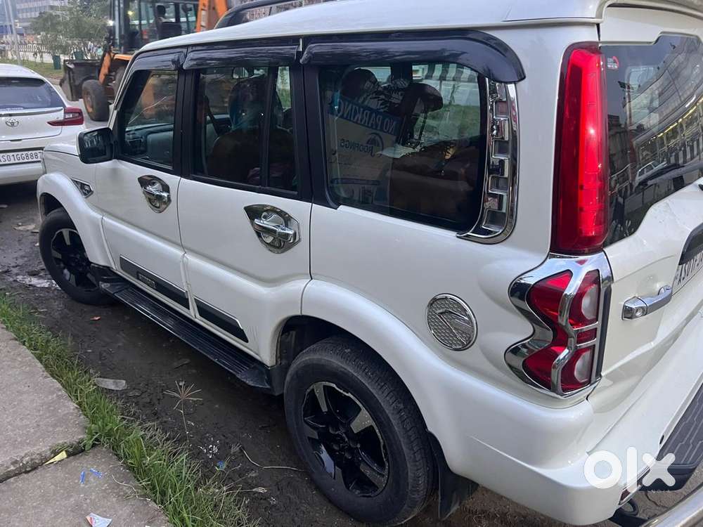 Mahindra Scorpio 2023 Classic Diesel Manual