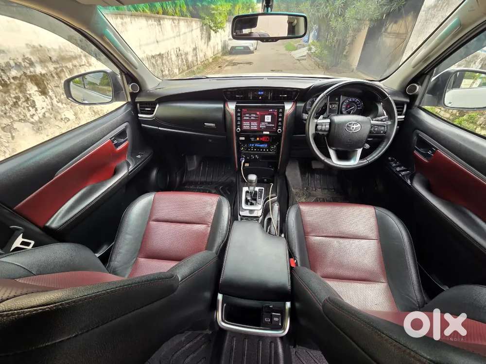 Toyota Fortuner Legender 2024 Diesel