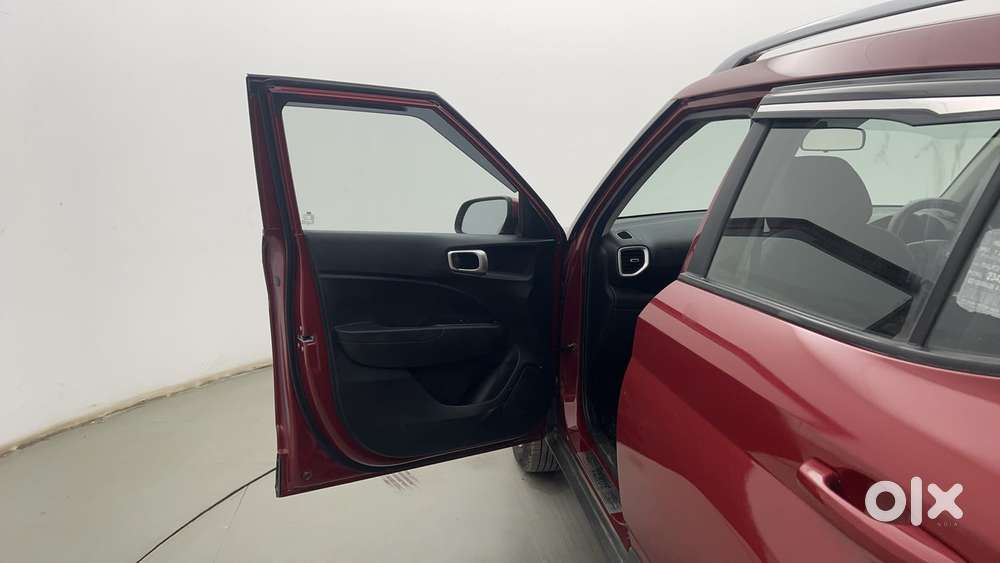 Hyundai Venue 1.2 S Plus, 2021, Petrol