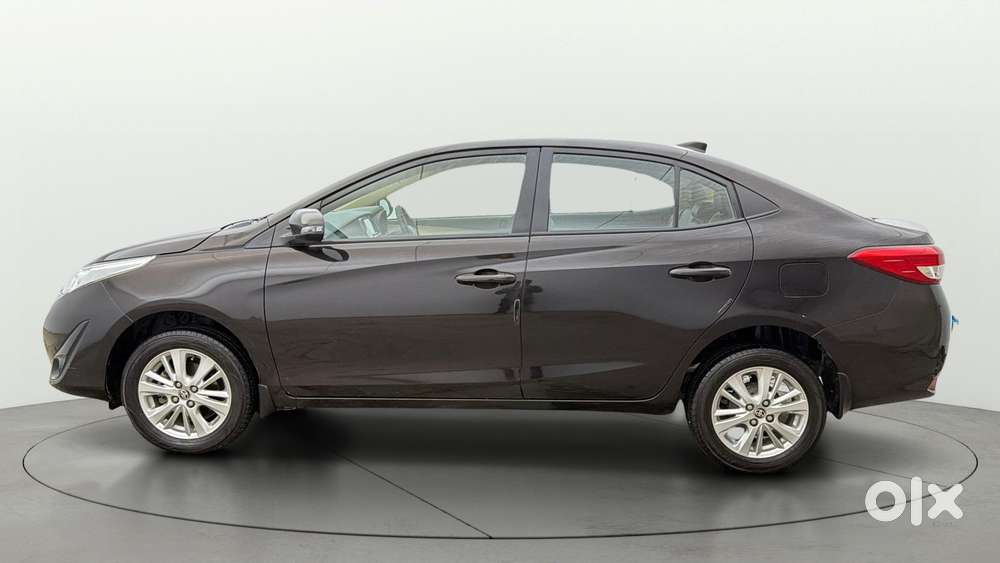 Toyota Yaris G Cvt, 2019, Petrol