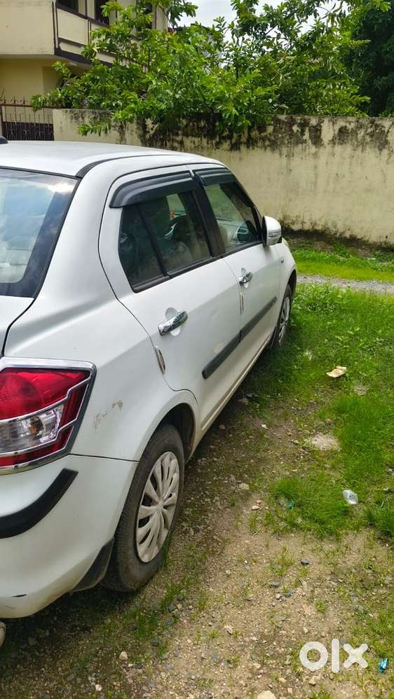 Maruti Suzuki Swift Dzire 2016 Petrol Well Maintained