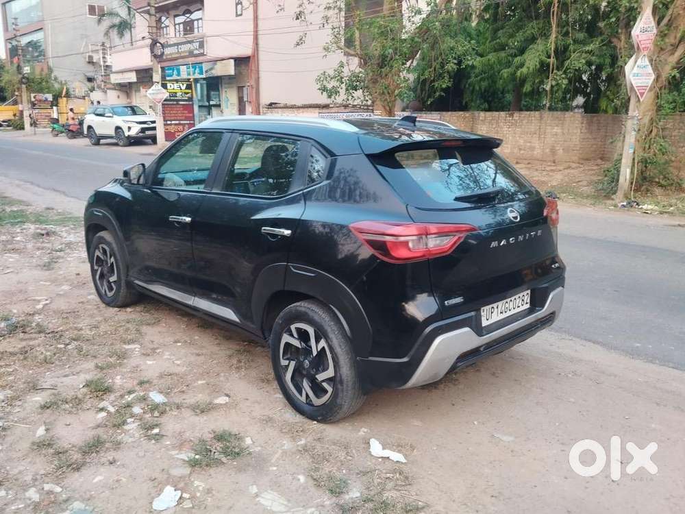 Nissan Petrol Car 2024