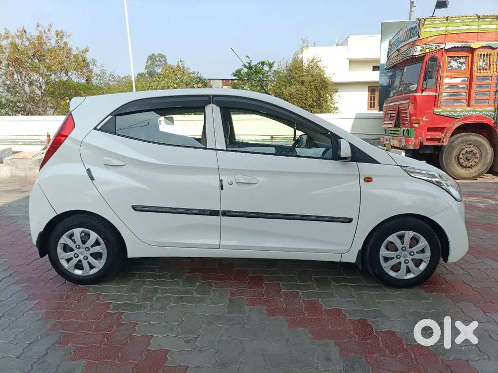 Hyundai Eon Top End Car