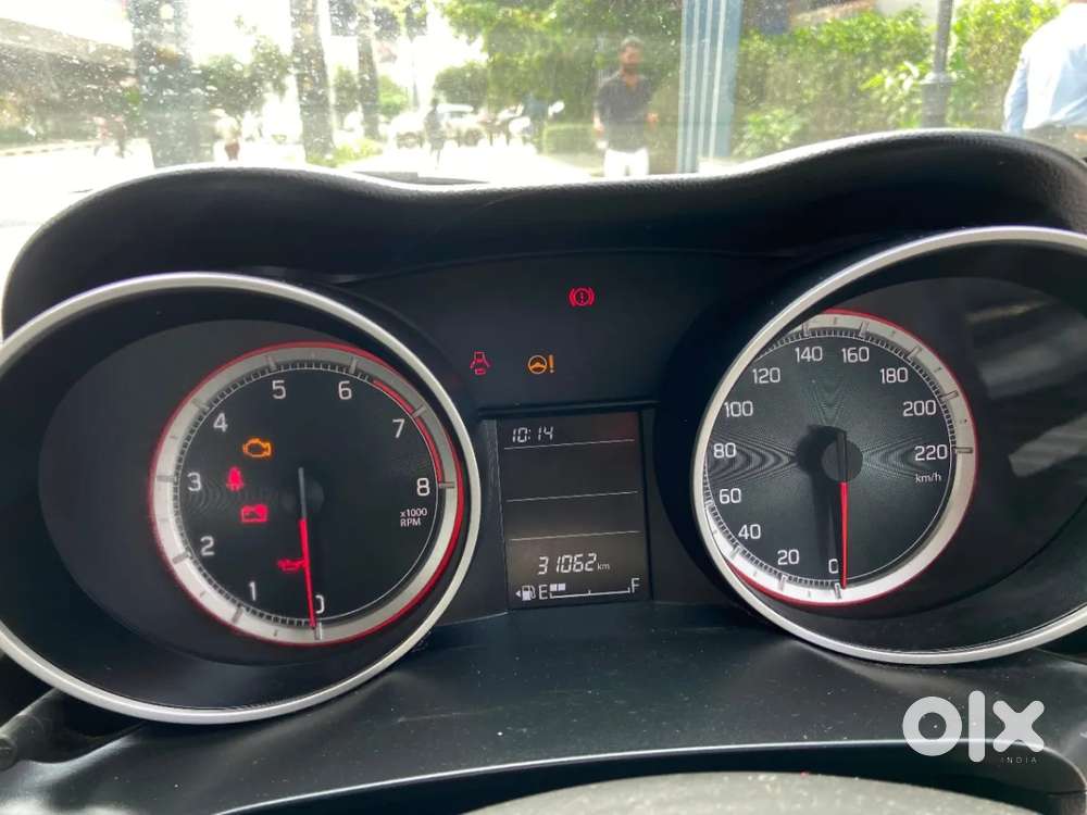 Maruti Suzuki Swift Vxi, 2024, Petrol
