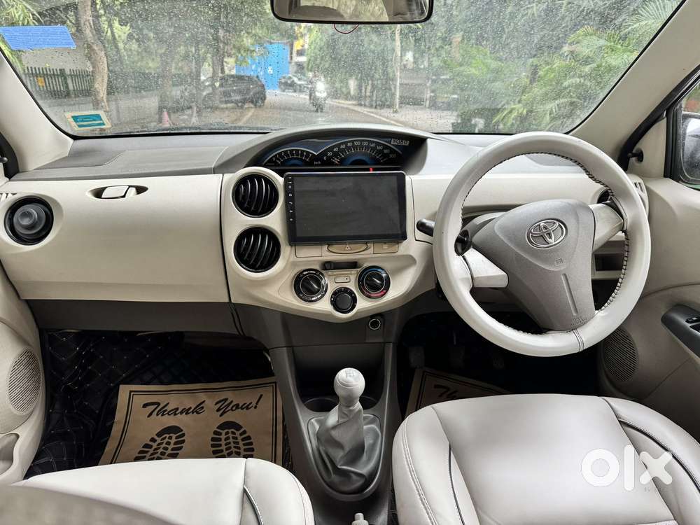 Toyota Etios Liva 1.2 V, 2016, Petrol