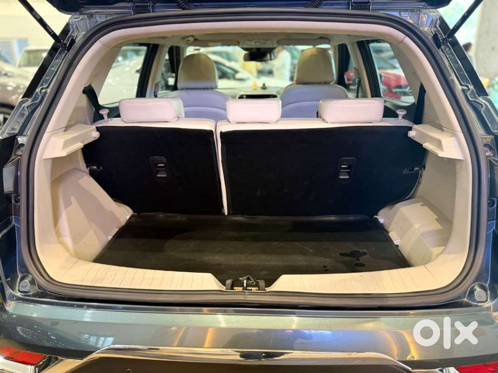 Mahindra Xuv300 W8 Option, 2021, Petrol