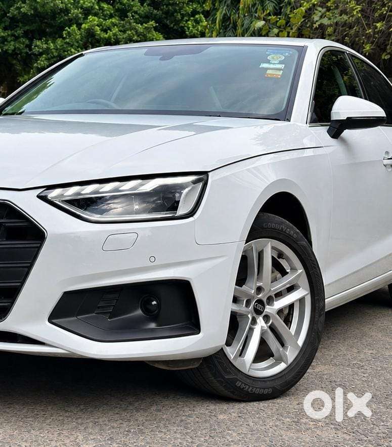 Audi A4 2.0 Premium Plus 40 Tfsi, 2024, Petrol