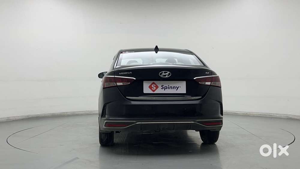 Hyundai Verna 1.5 Sx Vtvt Ivt, 2021, Petrol