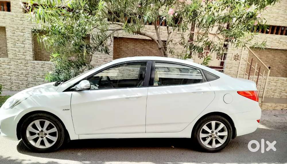Hyundai Verna Crdi Sx 2012