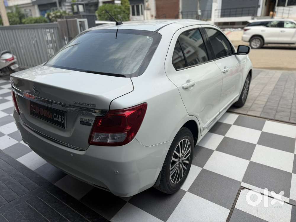 Maruti Suzuki Swift Dzire Zxi + Amt, 2018, Petrol