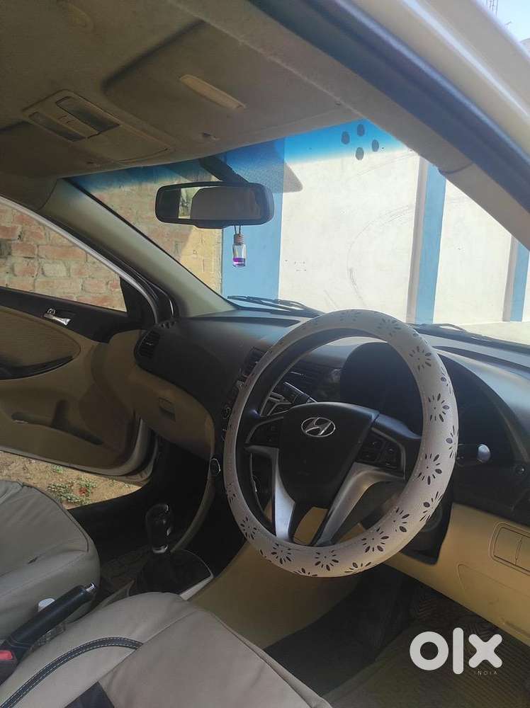 Hyundai Fluidic Verna 2012 Diesel 100000 Km Driven