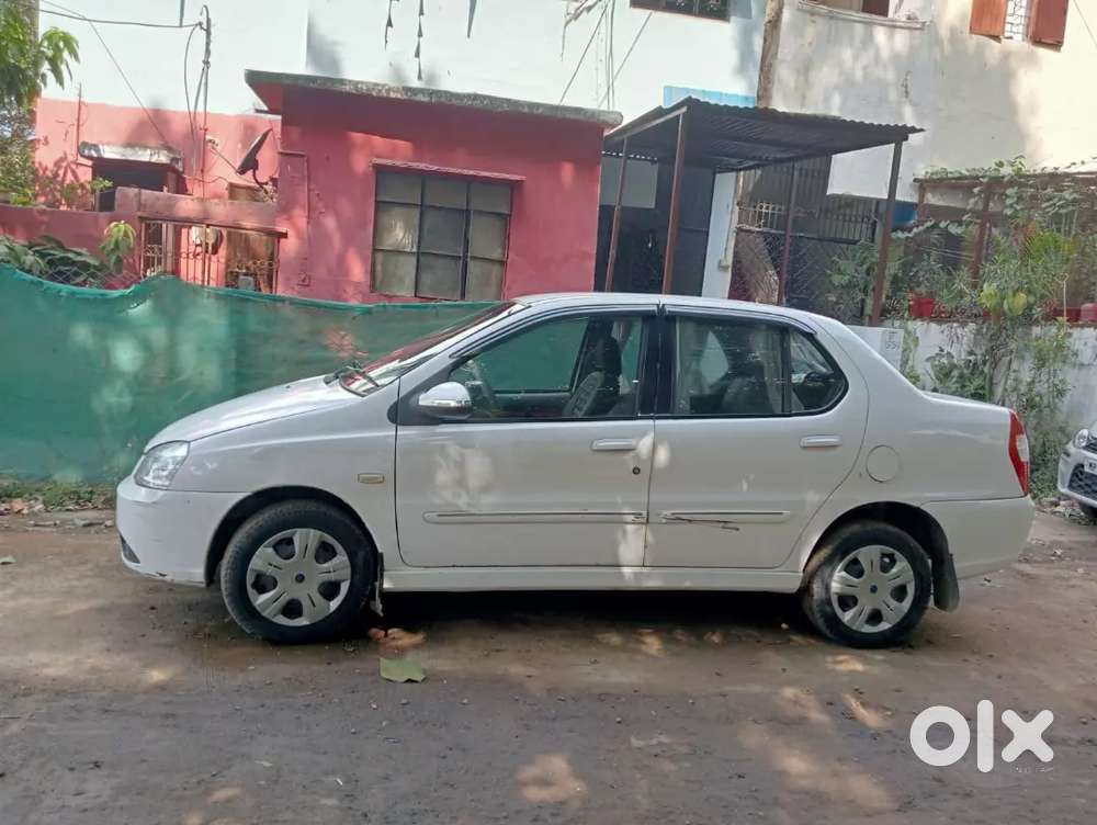Tata Indigo Marina 2010 Petrol 125000 Km Driven
