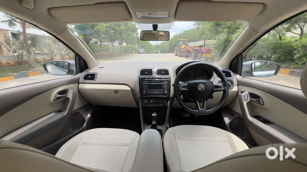 Skoda Rapid 1.5 Tdi At Elegance Plus, 2015, Diesel