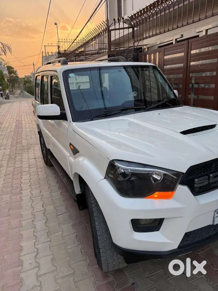 Mahindra Scorpio Classic 2017 Diesel Good Condition