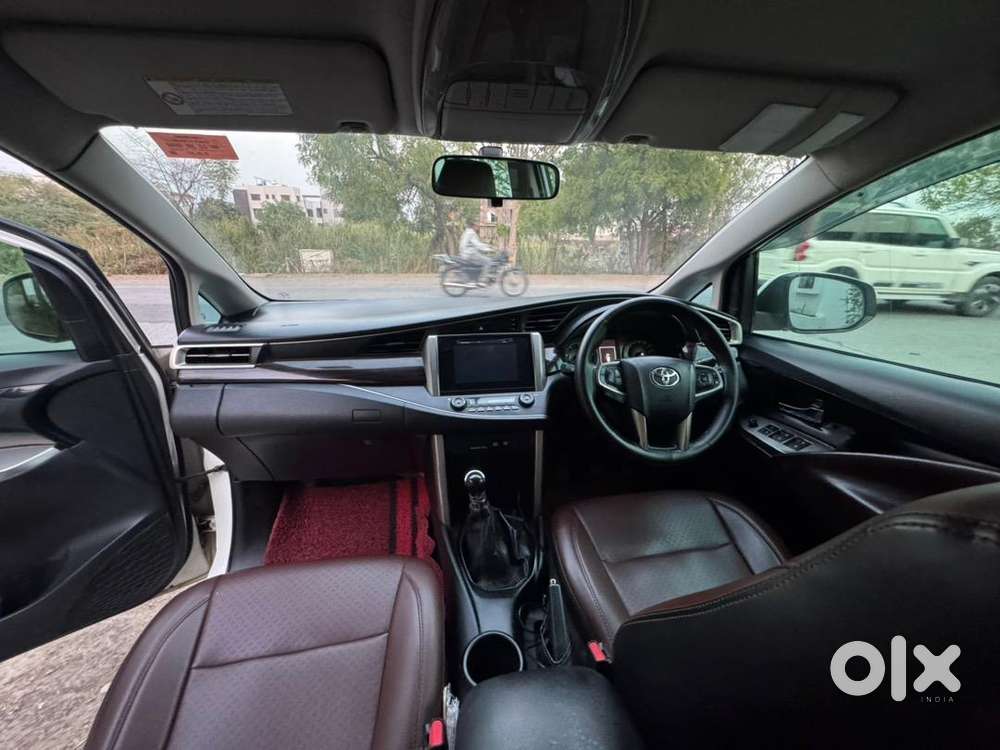 Toyota Innova Crysta 2017 Diesel Well Maintained