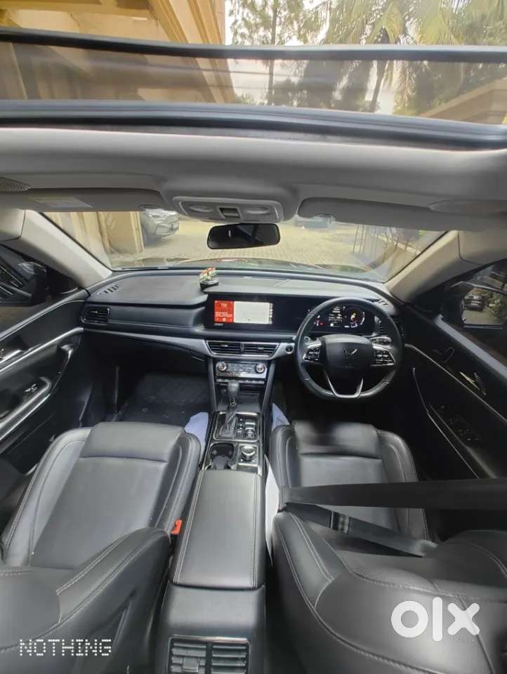 Mahindra Xuv700 2.2 Ax 7 Diesel At Luxury Pack Str, 2025, Diesel