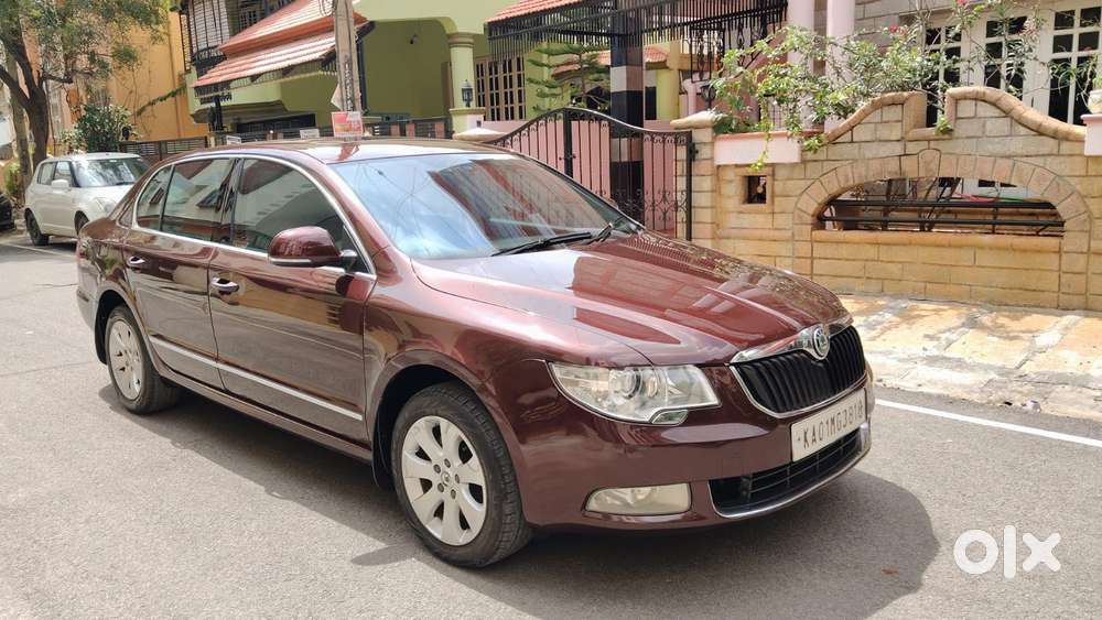 Skoda Superb 1.8 Elegance Tsi At, 2011, Petrol