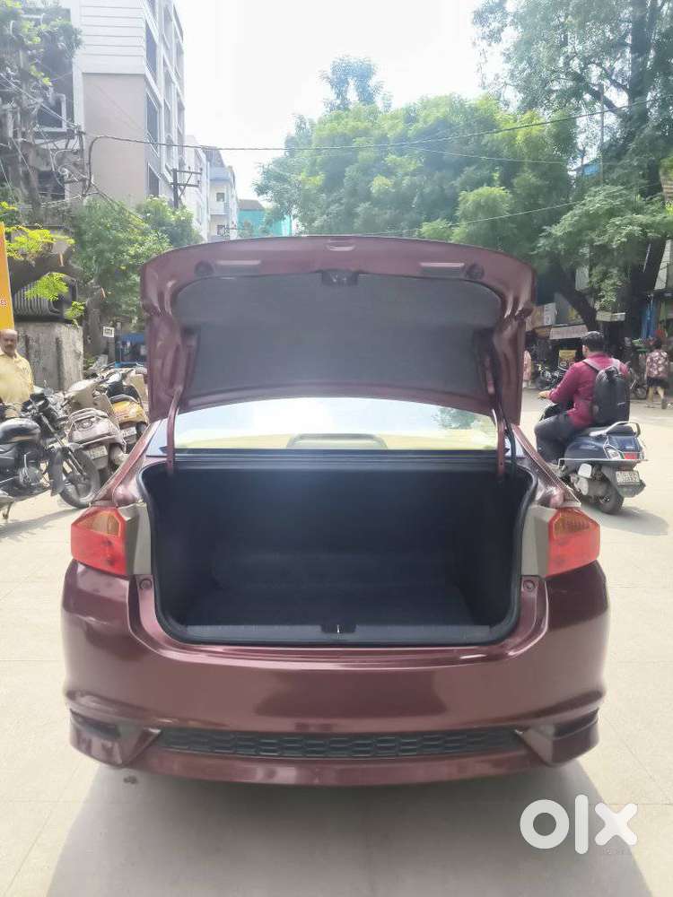 Honda City I-vtec V, 2018, Petrol