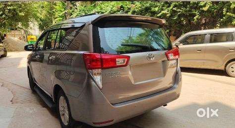 Toyota Innova Crysta 2018 Diesel Well Maintained