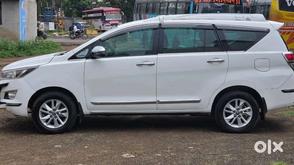 Toyota Innova Crysta 2017 Diesel 175000 Km Driven