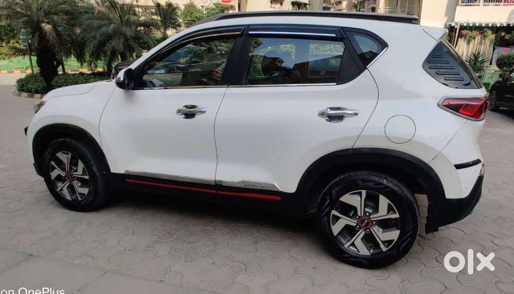 Doctor Driven Car With Service Records