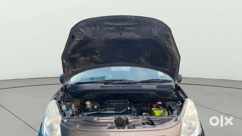 Maruti Suzuki Ritz Vxi, 2012, Petrol