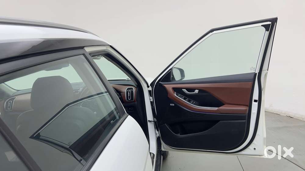 Hyundai Alcazar Platinum, 2022, Petrol