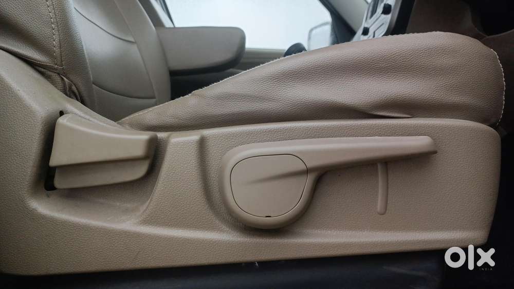 Mahindra Tuv 300 Mhawk100 T8, 2015, Diesel