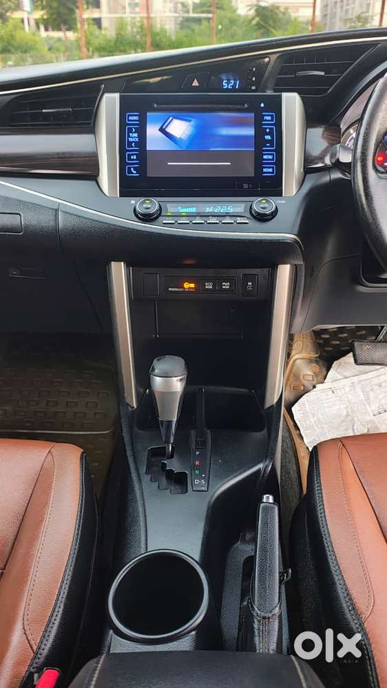Toyota Innova Crysta 2.8z Automatic, 2017, Diesel