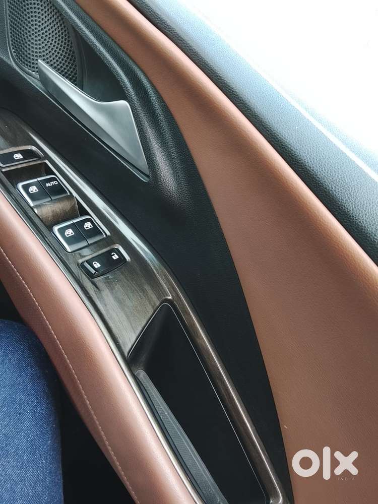 Mg Hector Plus 1.5 Hybrid Super Turbo 7 Str, 2023, Petrol