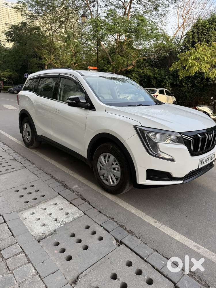 Mahindra Xuv700 2.2 Mx Diesel Mt 5 Str, 2023, Diesel