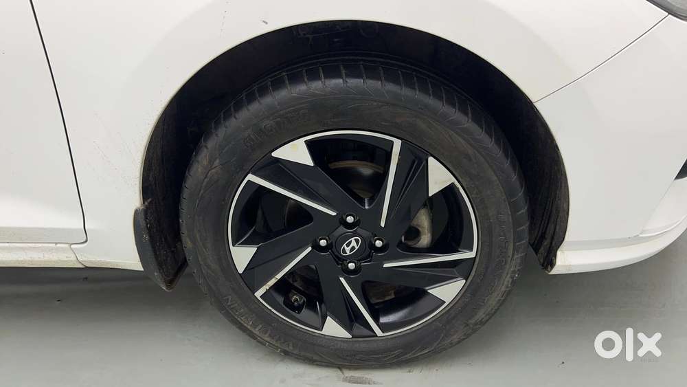 Hyundai Verna 1.5 Sx (o) Vtvt Ivt, 2022, Petrol