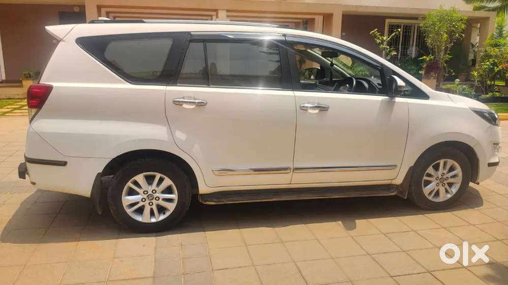 Innova Crysta 2.8g Automatic 2018