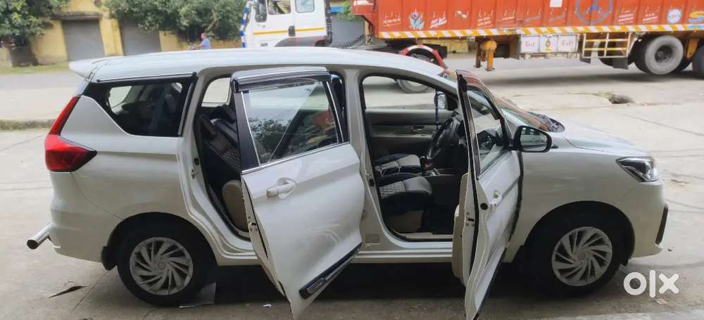 Maruti Suzuki Ertiga Vxi 2023