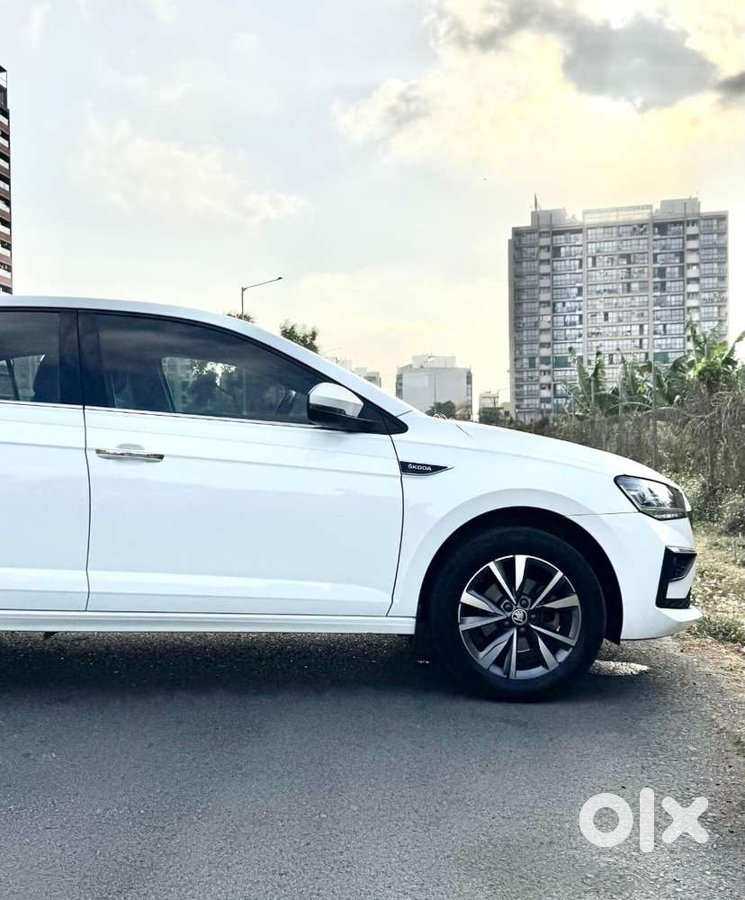 Skoda Slavia 1.0 Tsi Style At, 2024, Petrol