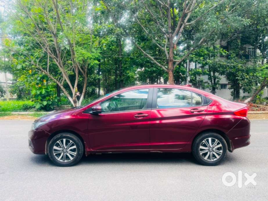 Honda City I-vtec V, 2018, Petrol