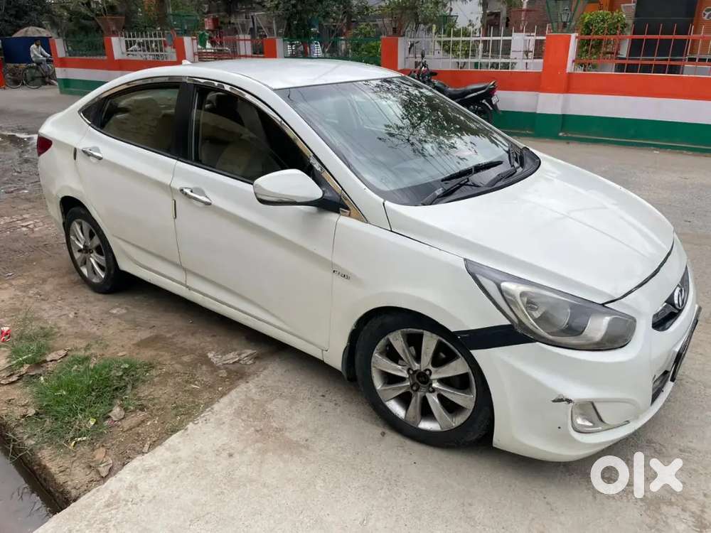 Hyundai Verna 2011