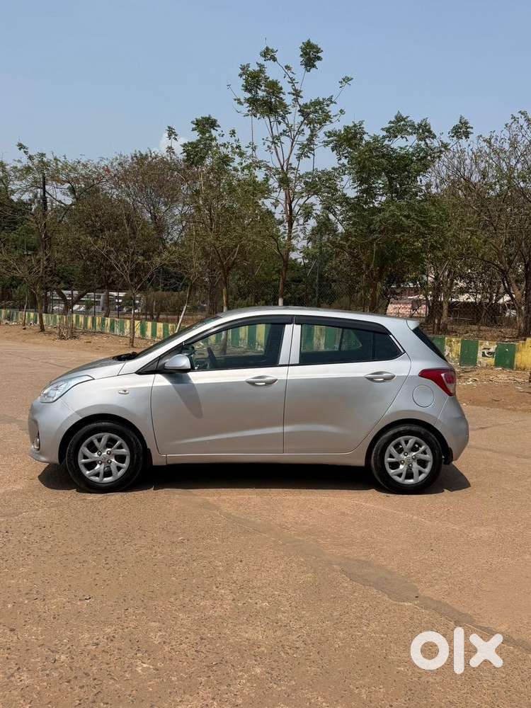 Hyundai Grand I10 2017 Petrol Well Maintained