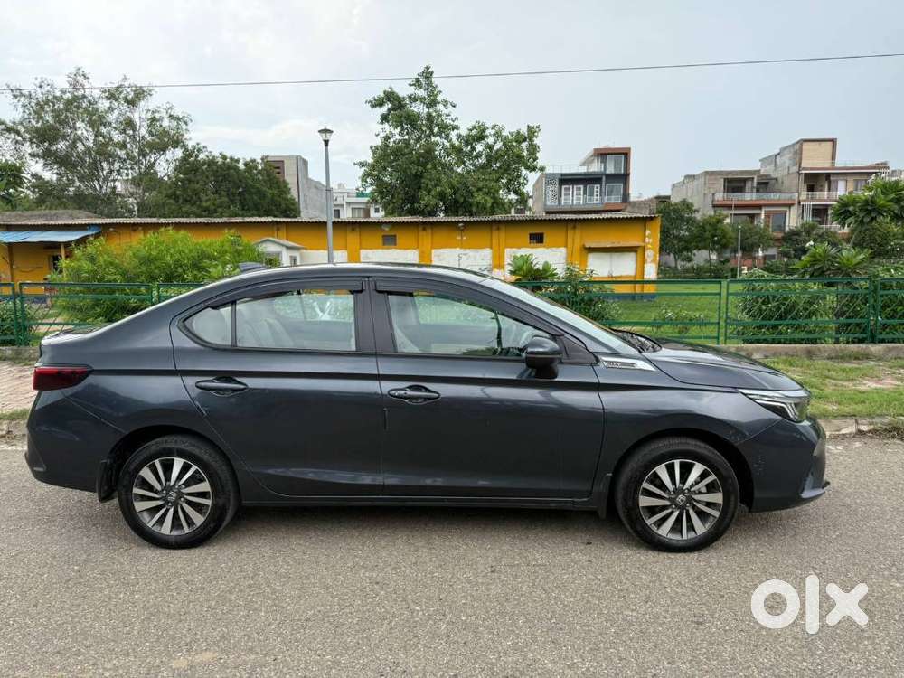 Honda City 2024 Petrol Well Maintained Showroom Condition