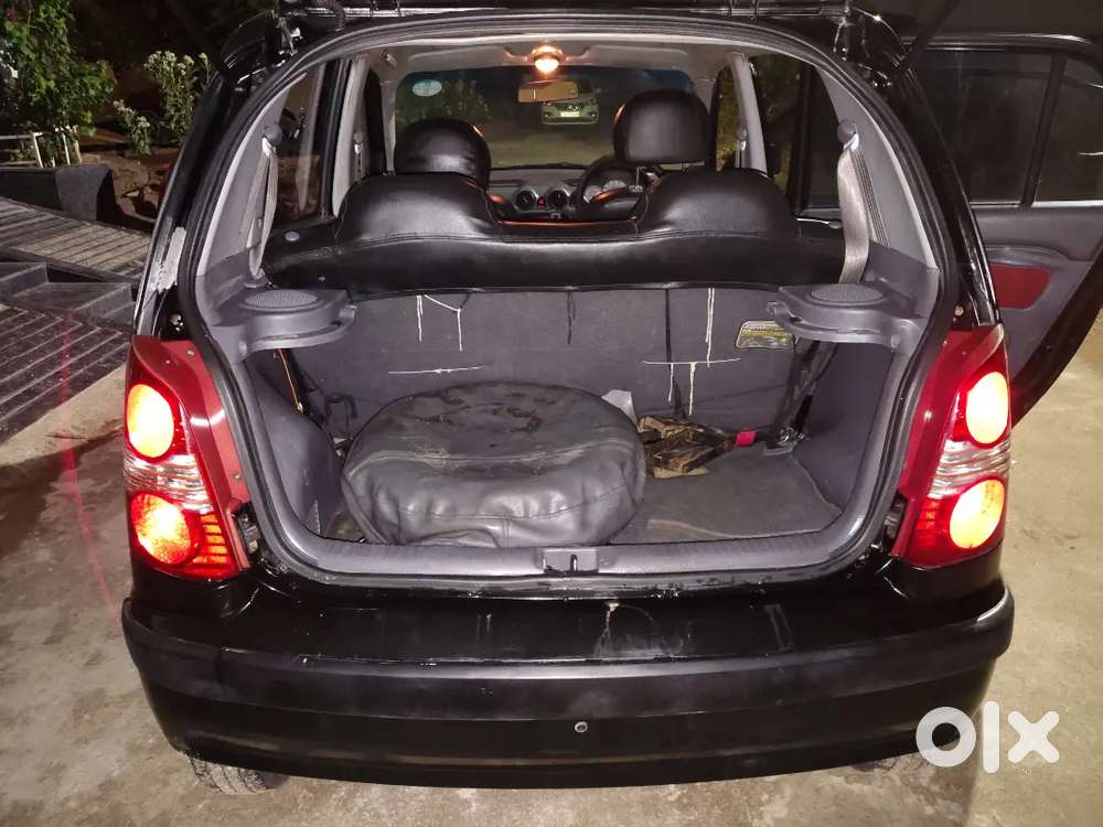 Lady Doctor Hyundai Santro Xing 2010 Lpg 64000 Km Driven