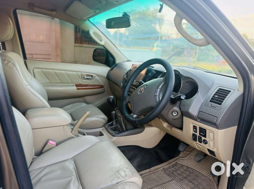Toyota Fortuner 3.0 4x4 Manual, 2010, Diesel