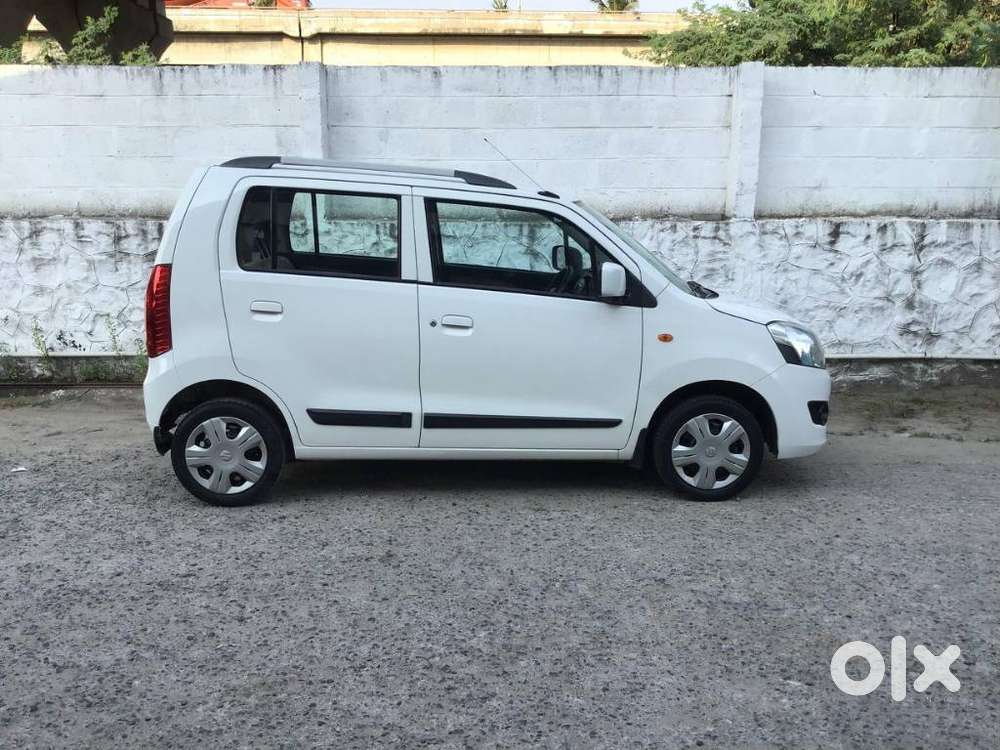 Maruti Suzuki Wagon R Vxi 1.0, 2017, Petrol