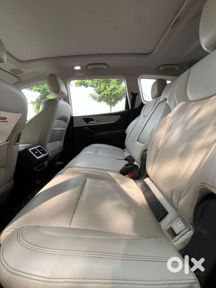 Mahindra Xuv700, 2022, Diesel