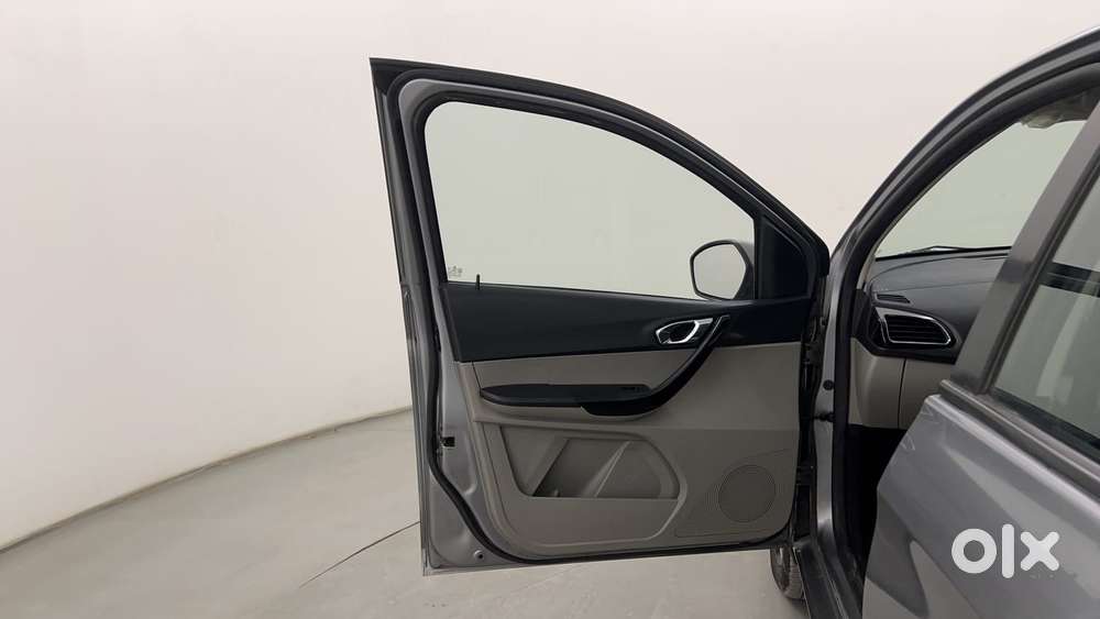 Tata Tiago 1.2 Revotron Xz Plus, 2019, Petrol